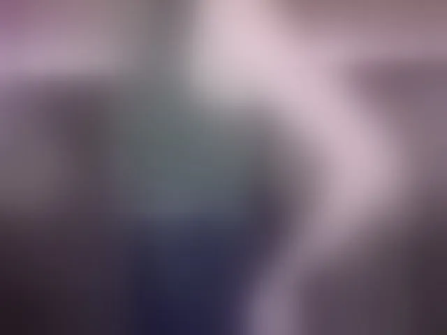 Live sex webcam photo for RedShinee #293324664
