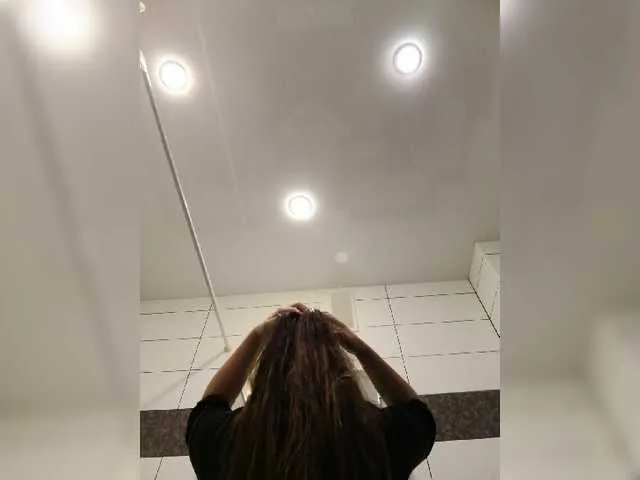 Live sex webcam photo for Redfox777 #274740921