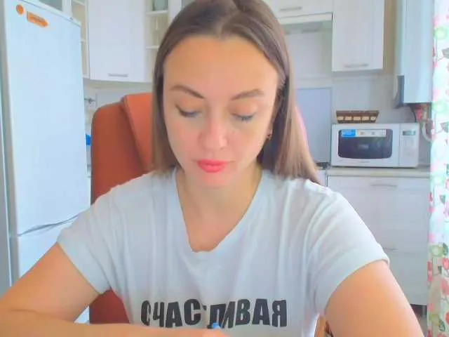 Live sex webcam photo for Redfox777 #276177398