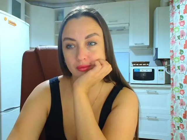 Live sex webcam photo for Redfox777 #276279196