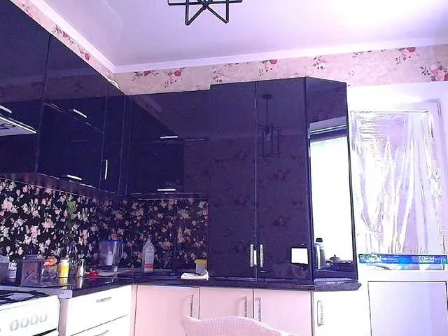 Live sex webcam photo for Redfox777 #289175269