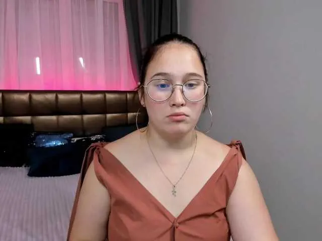 Live sex webcam photo for RedhairFlame #276193903