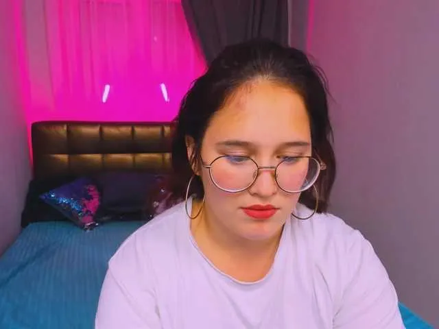 Live sex webcam photo for RedhairFlame #276311907