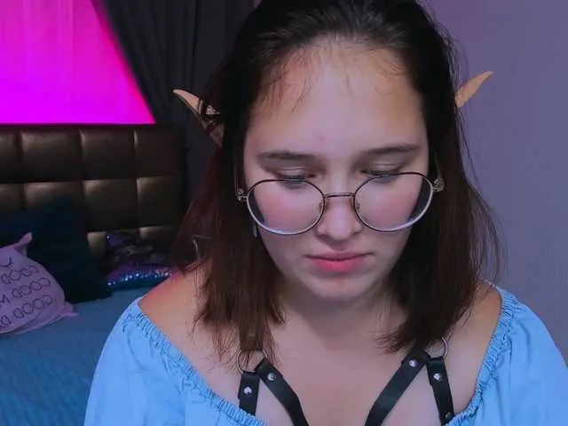 Live sex webcam photo for RedhairFlame #276343593