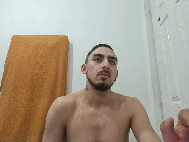 Live sex webcam photo for Redx77777 #277622993
