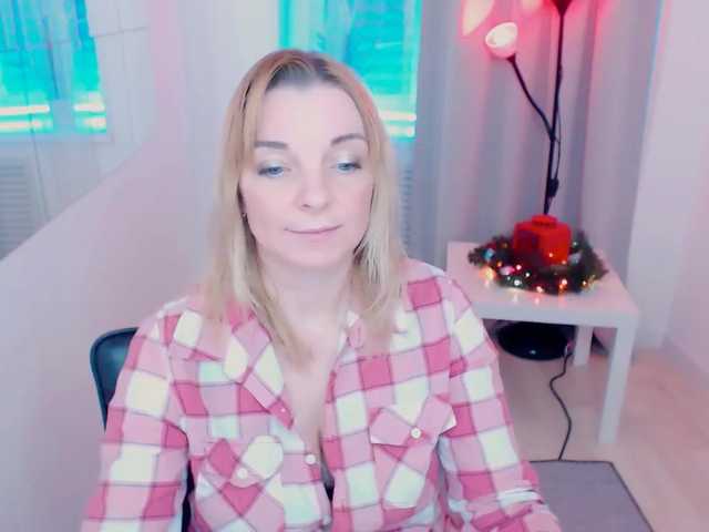 Live sex webcam photo for ReganLovely #271755148