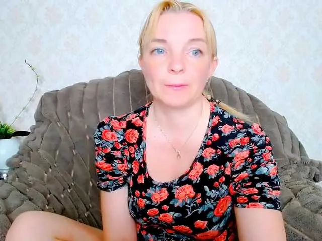 Live sex webcam photo for ReganLovely #273364209