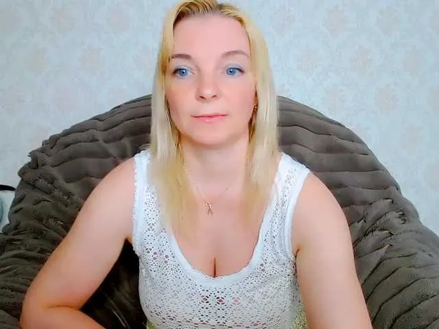 Live sex webcam photo for ReganLovely #273417949