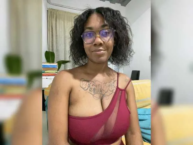Live sex webcam photo for RegiCorleone #293860658