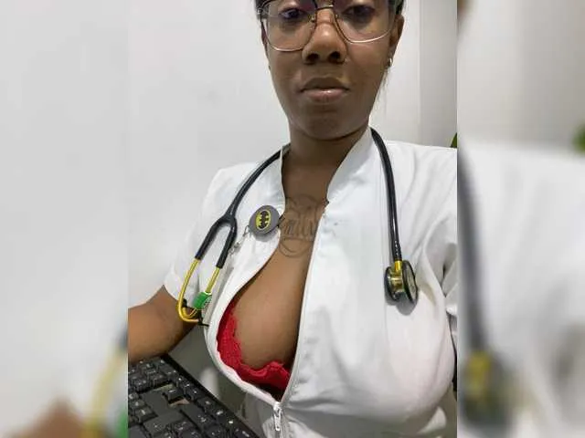Live sex webcam photo for RegiCorleone #293900738