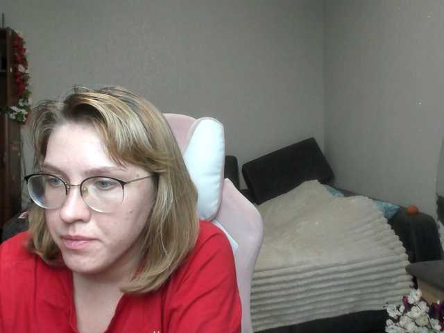 Live sex webcam photo for Regimasmile #290282289