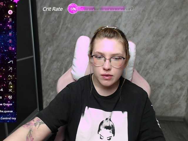 Live sex webcam photo for Regimasmile #290838735