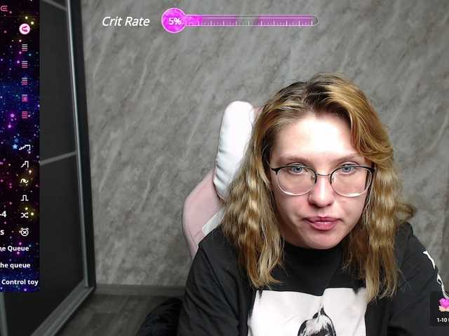 Live sex webcam photo for Regimasmile #291008213