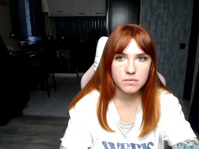 Live sex webcam photo for Regimasmile #292401762