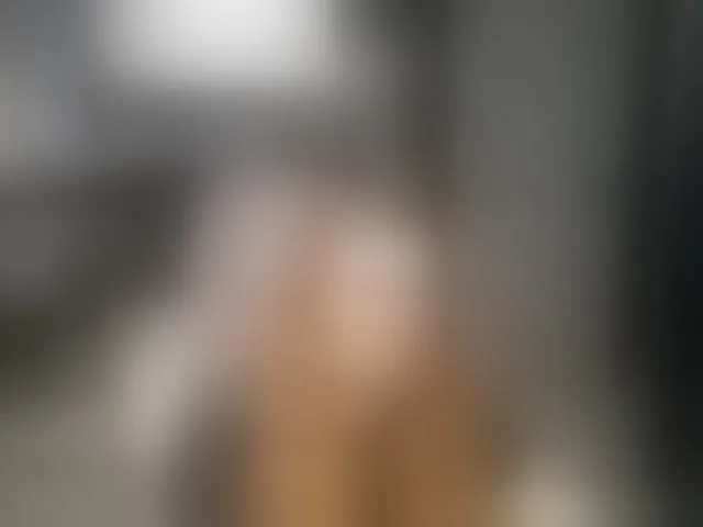 Live sex webcam photo for Regimasmile #293470608