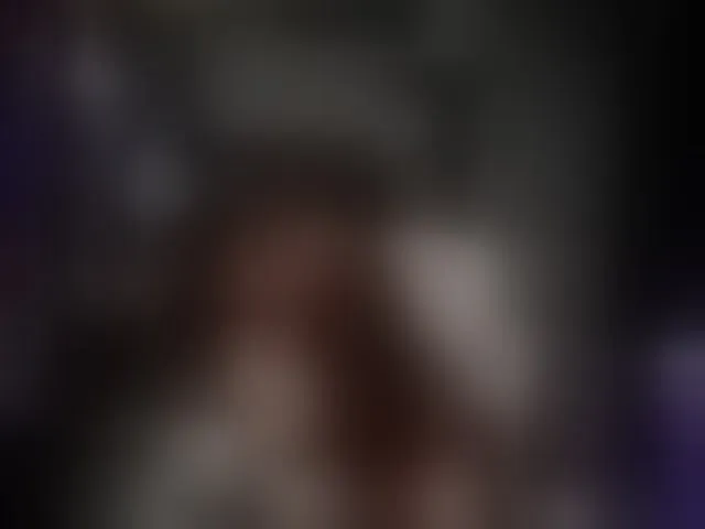 Live sex webcam photo for Regimasmile #293555534