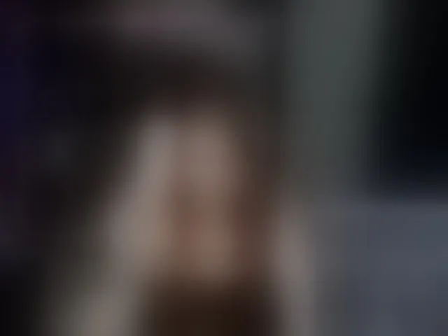 Live sex webcam photo for Regimasmile #293581302