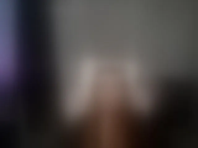 Live sex webcam photo for Regimasmile #294091174