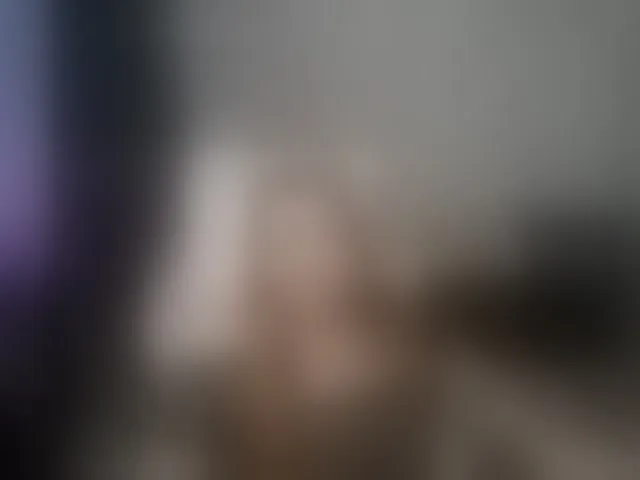 Live sex webcam photo for Regimasmile #294101087