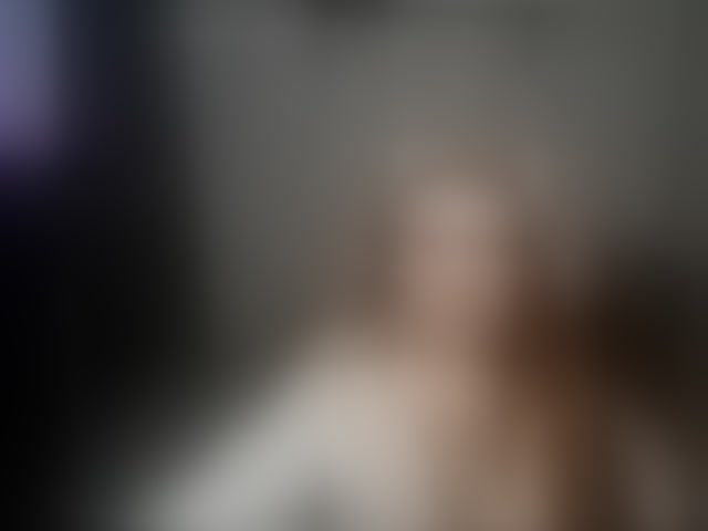 Live sex webcam photo for Regimasmile #294171523