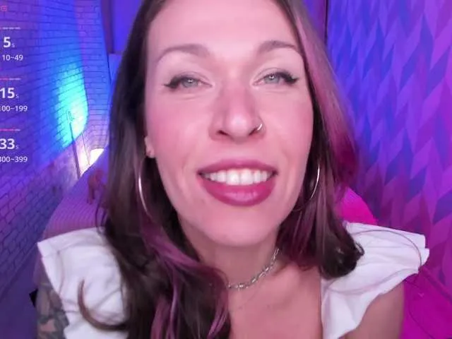 Live sex webcam photo for ReginaHawk #290794552