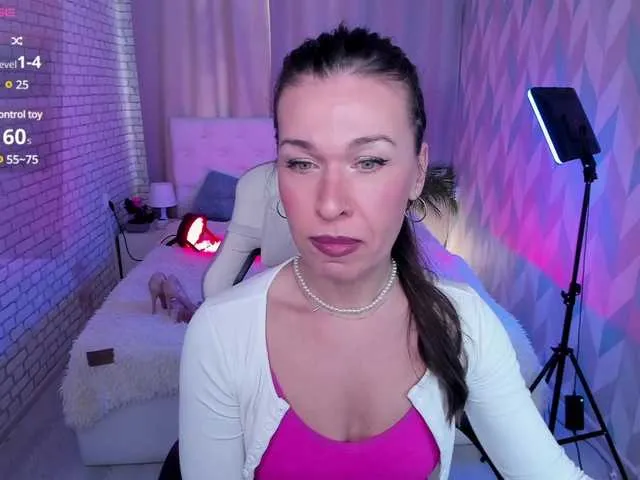 Live sex webcam photo for ReginaHawk #291021601