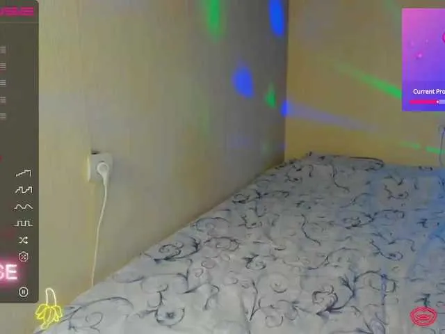 Live sex webcam photo for ReginaShine #275607919