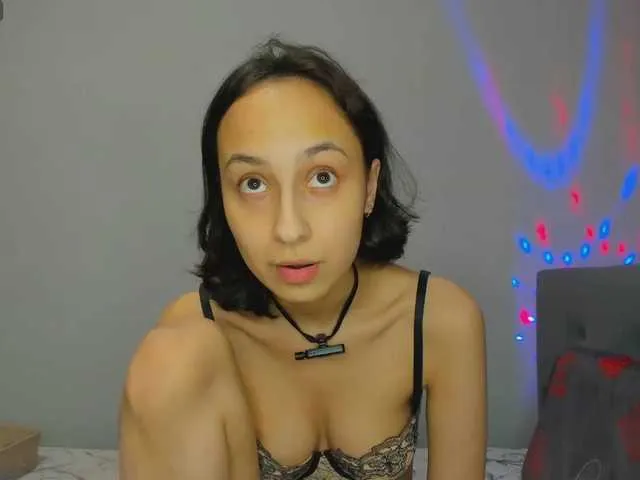 Live sex webcam photo for ReginaShine #277222340