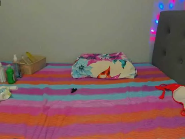 Live sex webcam photo for ReginaShine #277313173