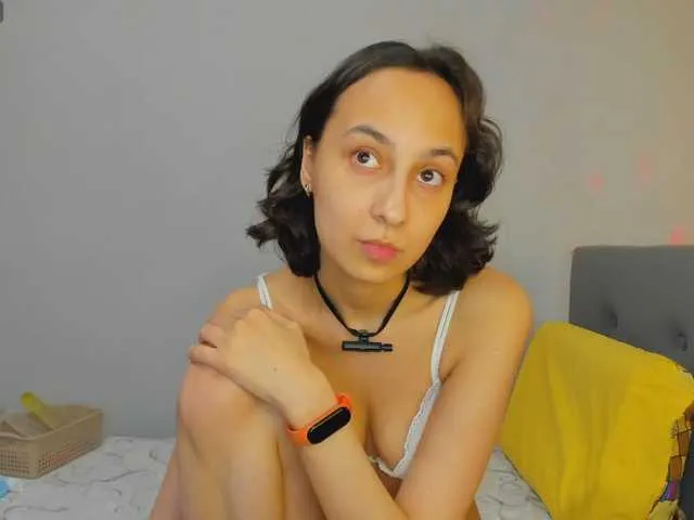 Live sex webcam photo for ReginaShine #277769789