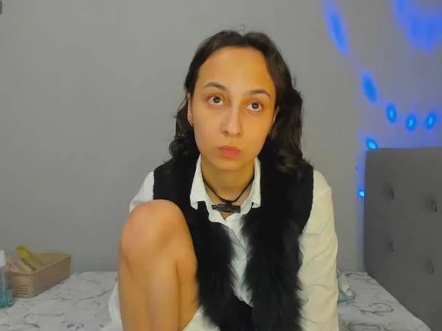 Live sex webcam photo for ReginaShine #277851651