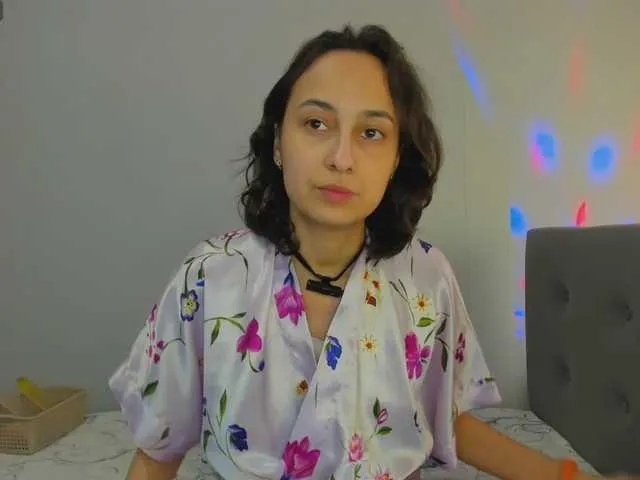 Live sex webcam photo for ReginaShine #277874312
