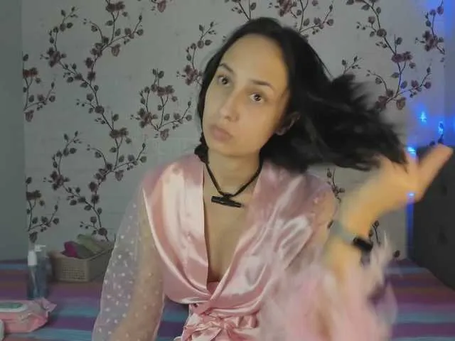 Live sex webcam photo for ReginaShine #290569951