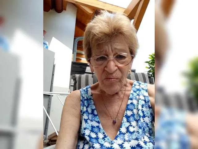 Live sex webcam photo for Reife-dame #275516522