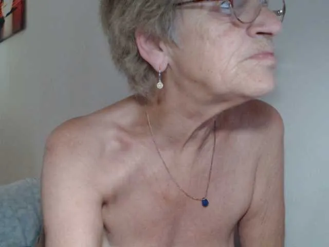 Live sex webcam photo for Reife-dame #275543790