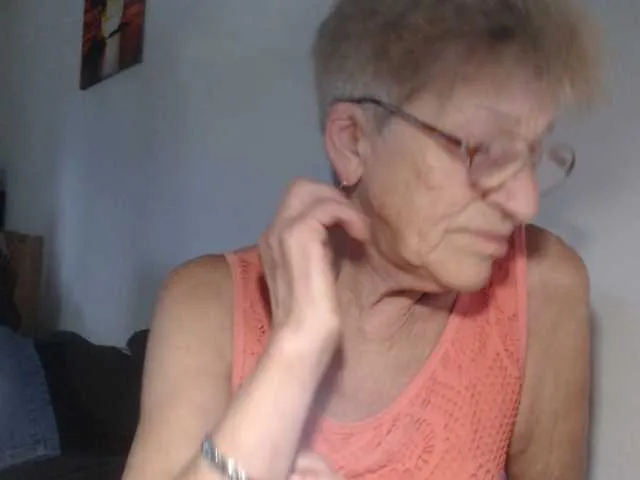 Live sex webcam photo for Reife-dame #275592139