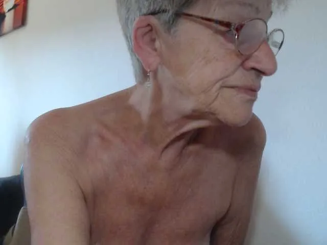 Live sex webcam photo for Reife-dame #275604210