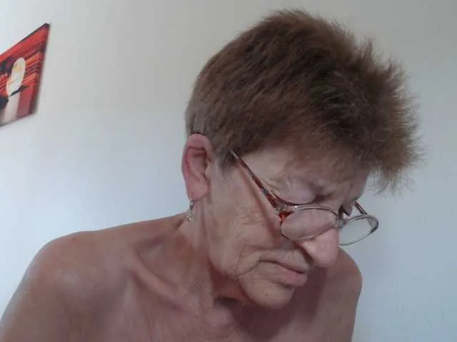 Live sex webcam photo for Reife-dame #275655235