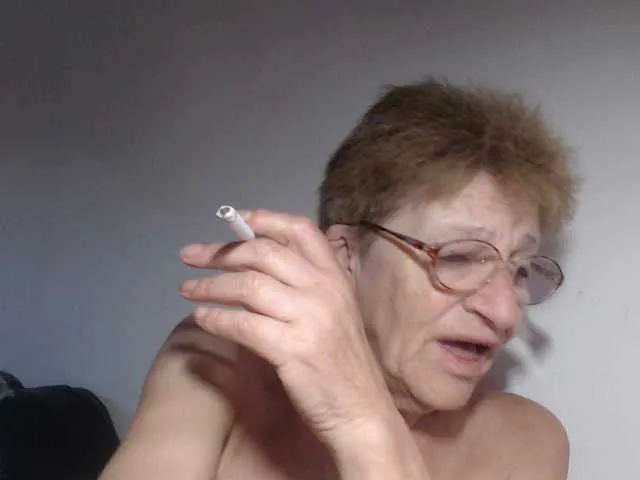 Live sex webcam photo for Reife-dame #275709120