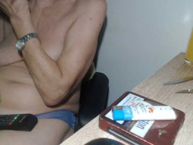 Live sex webcam photo for Reife-dame #275722935