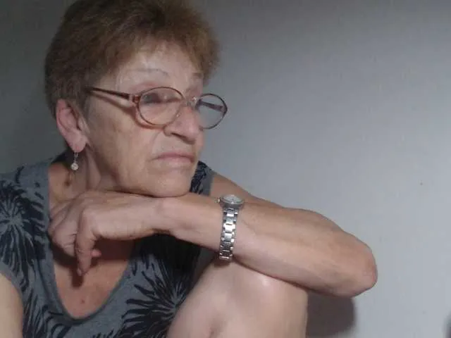 Live sex webcam photo for Reife-dame #275745039