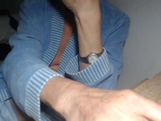 Live sex webcam photo for Reife-dame #275934809