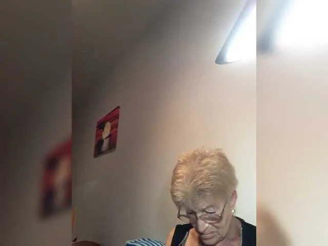 Live sex webcam photo for Reife-dame #276349896