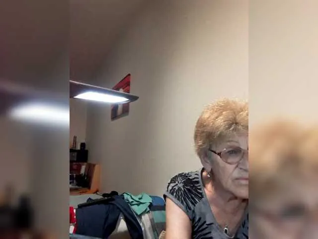 Live sex webcam photo for Reife-dame #276419488