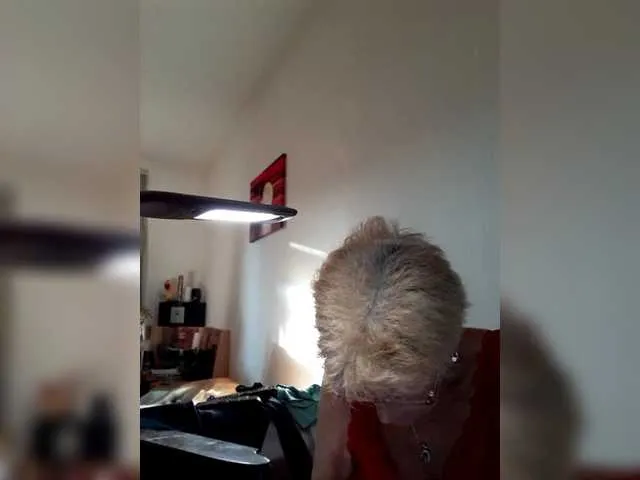 Live sex webcam photo for Reife-dame #276423352