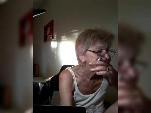 Live sex webcam photo for Reife-dame #276506409