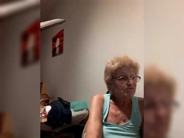 Live sex webcam photo for Reife-dame #276509833