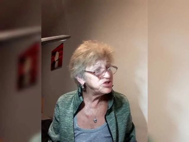 Live sex webcam photo for Reife-dame #276524708