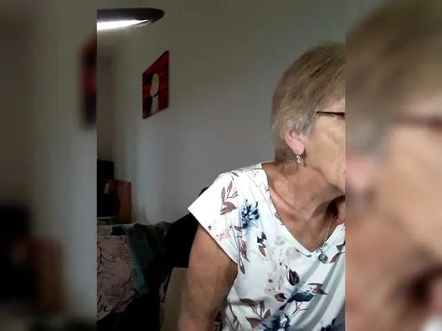 Live sex webcam photo for Reife-dame #276537723