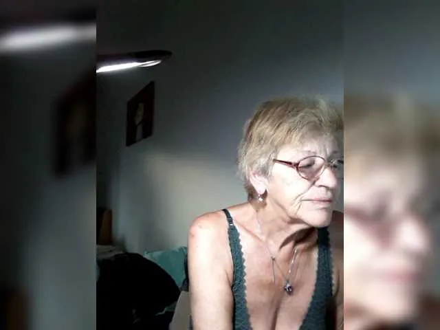 Live sex webcam photo for Reife-dame #276542923